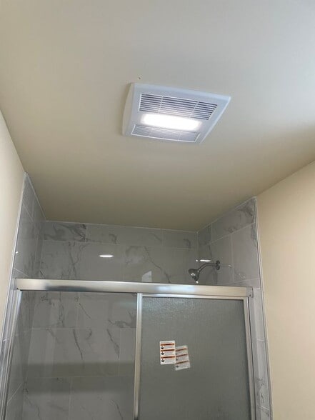 Building Photo - 441 Sunrise Highway North Service Rd