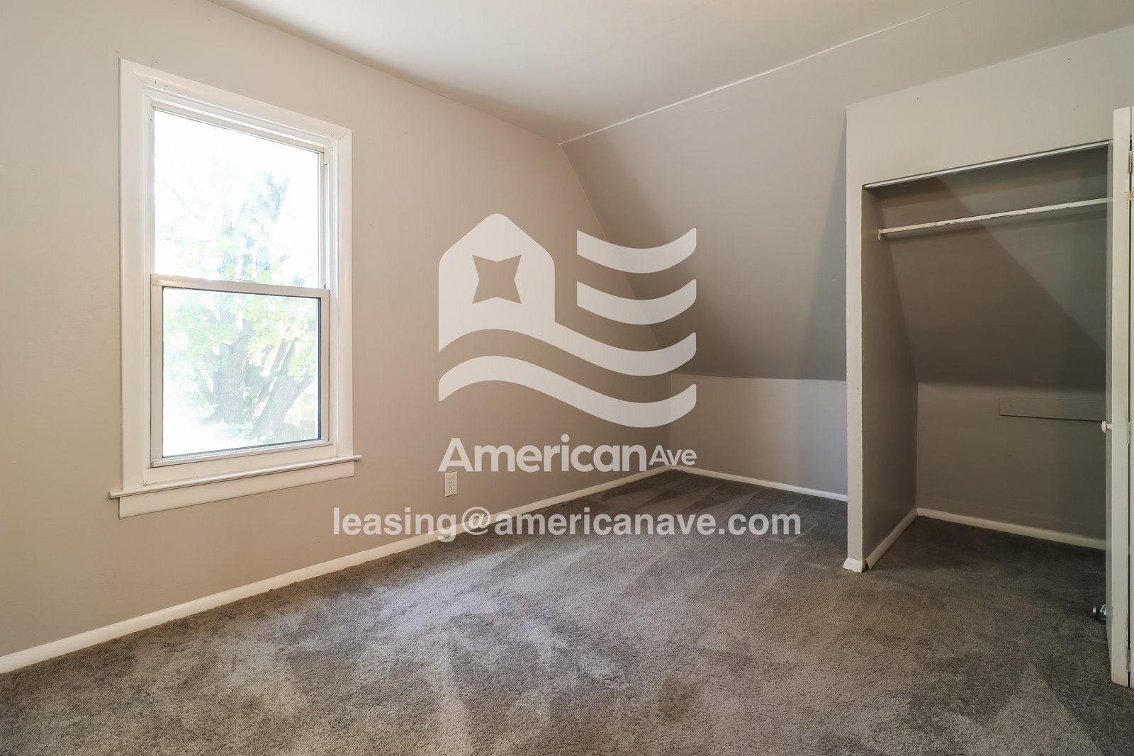 Building Photo - 617 Nicholas St