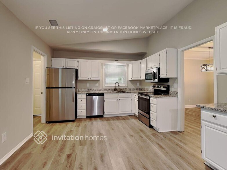 Building Photo - 214 Armstrong Dr