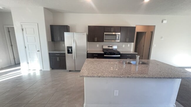 Building Photo - Beautiful New 3bedroom 2 bathroom Home Fully Equipped With Everything You Need In A Gated Community!