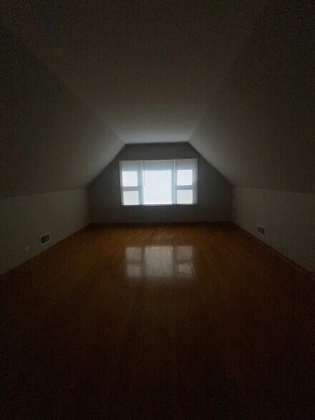 Building Photo - 5530 N Major Ave