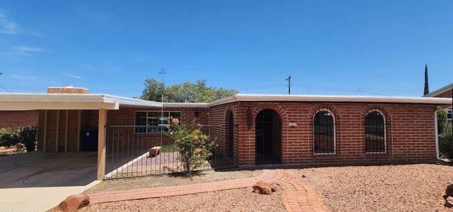 Building Photo - 6965 E Calle Denebola