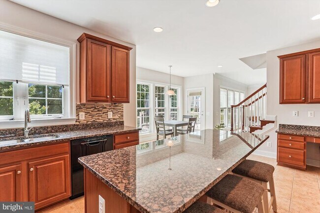 Building Photo - 43595 Aldie Mill Ct