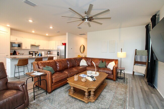 Building Photo - ** STUNNING 2012 NEW CONSTRUCTION 3/2 HOME...