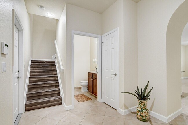 Building Photo - 10366 Wellington Parc Dr