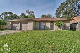 Building Photo - 712 Meadowglen Dr