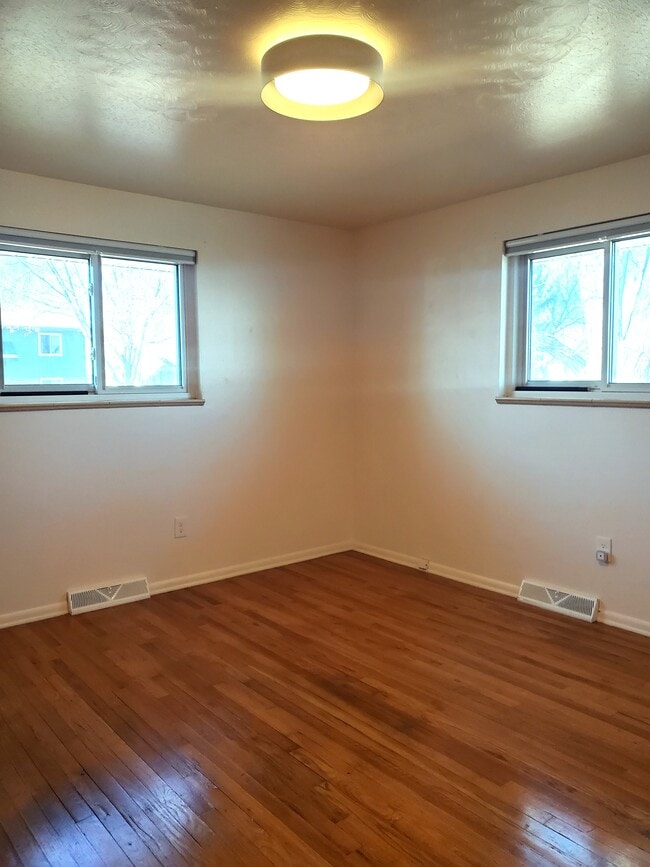 Building Photo - 3260 Dudley St