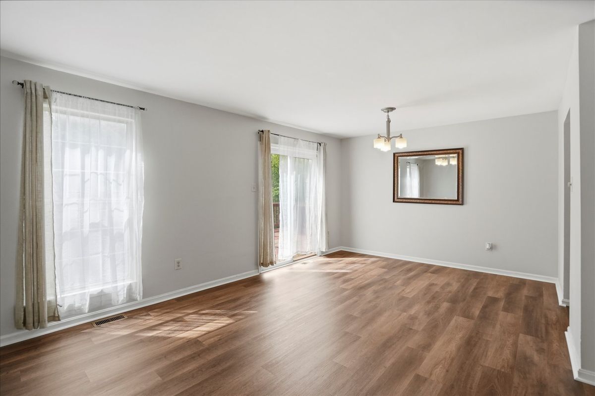 Building Photo - 1810 Bramble Brook Ln