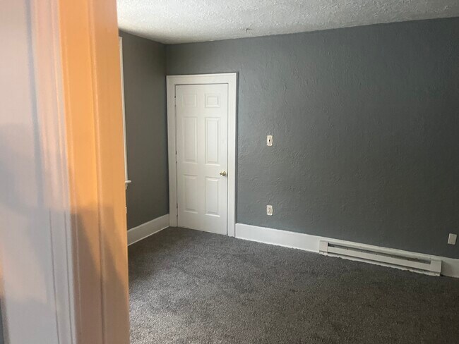 Building Photo - 800 Central Ave