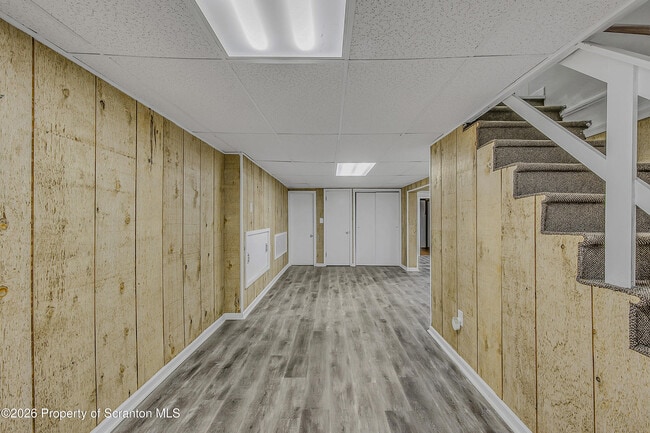 Building Photo - 301 Seymour Ave