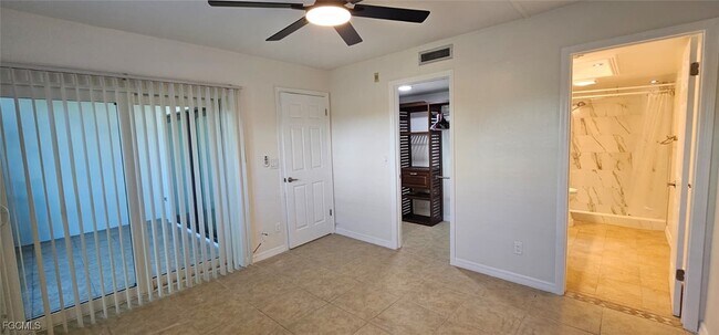 Building Photo - 1519 Cape Coral Pkwy W