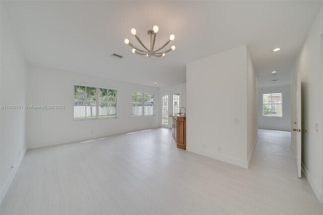 Building Photo - 720 Falling Water Rd