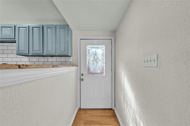 Building Photo - 2403 S 3rd St