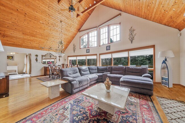 Building Photo - 5 Ocean View Ave