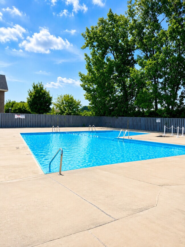 Building Photo - 870 Winesap Ct