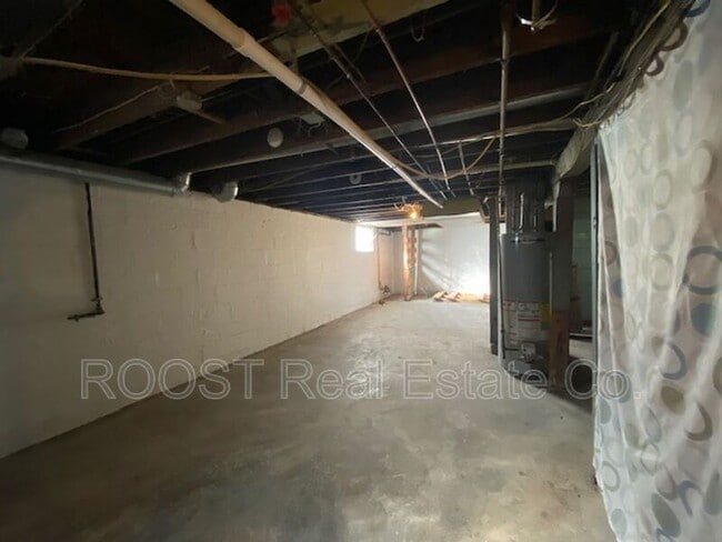 Building Photo - 372S Douglas Ave.