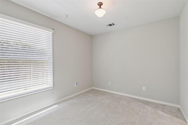 Building Photo - 3321 Rosedale Ave