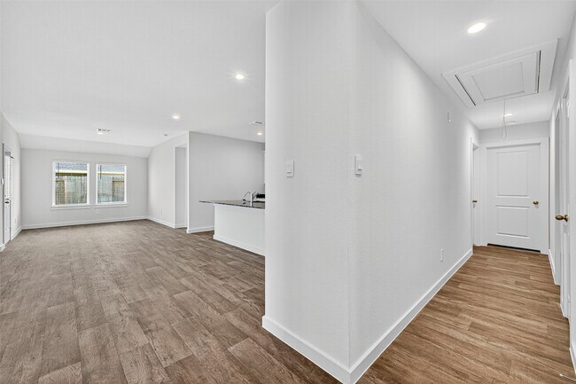 Building Photo - 4415 Russet Elm Ln