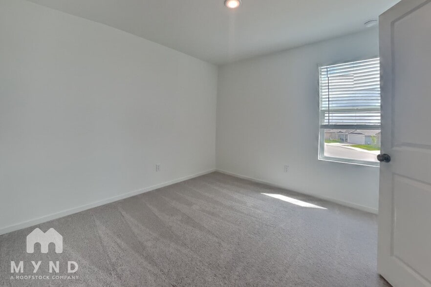 Building Photo - 7127 Sapphire Rdg