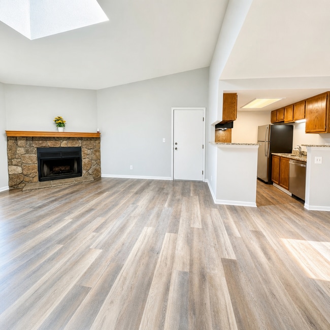Building Photo - 908 S Walden Way
