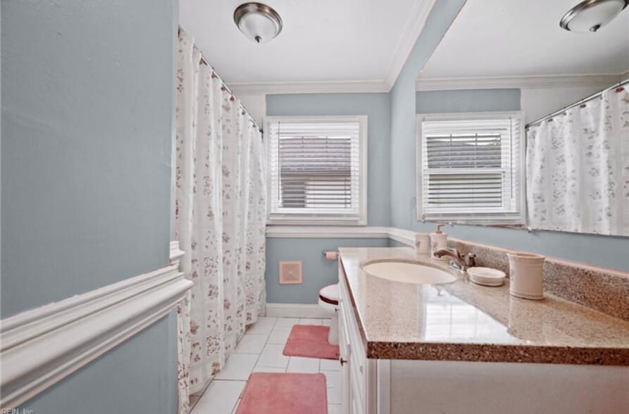 Building Photo - 1012 Carver St