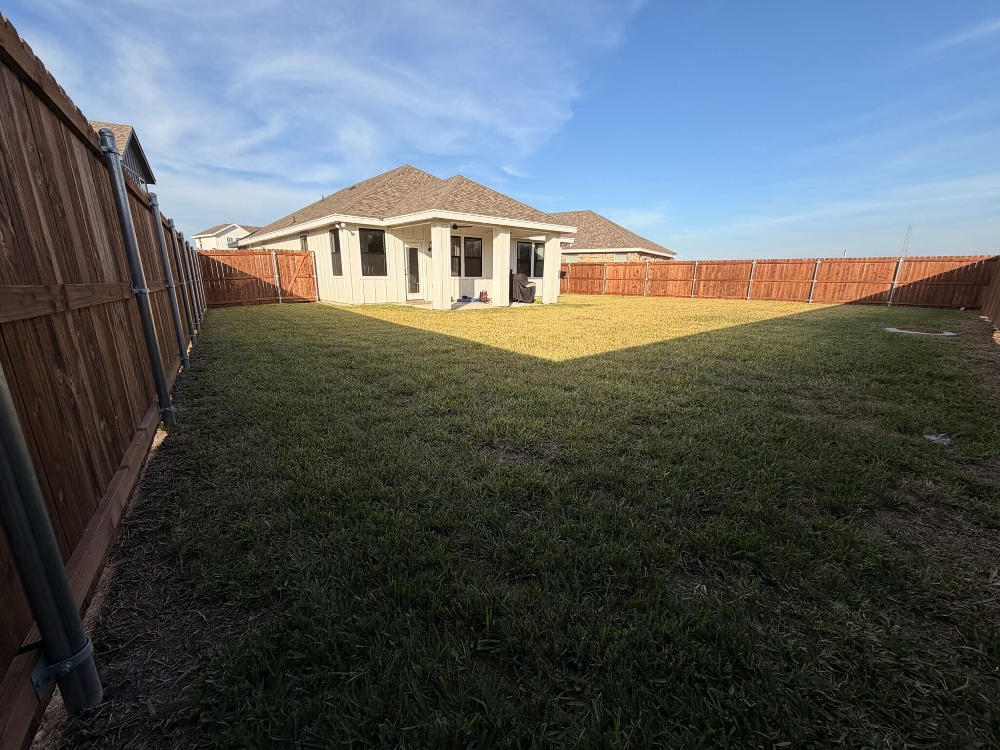 Building Photo - 2256 Grove Ln