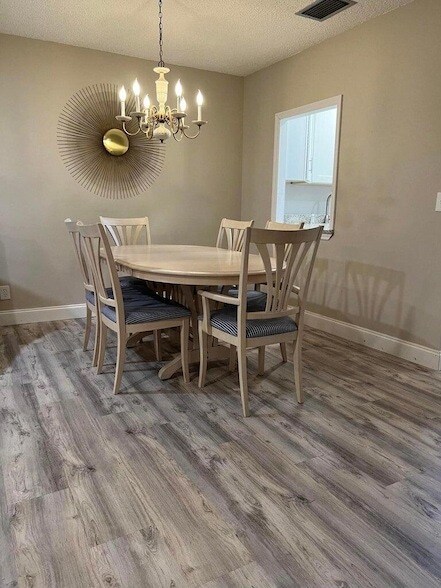 Building Photo - 197 Lake Meryl Dr