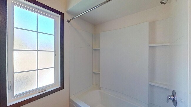 Building Photo - Renovated Upper 1 Bedroom 1 Bathroom Apartment is Available