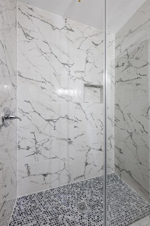 Building Photo - 7002 Teaberry Dr