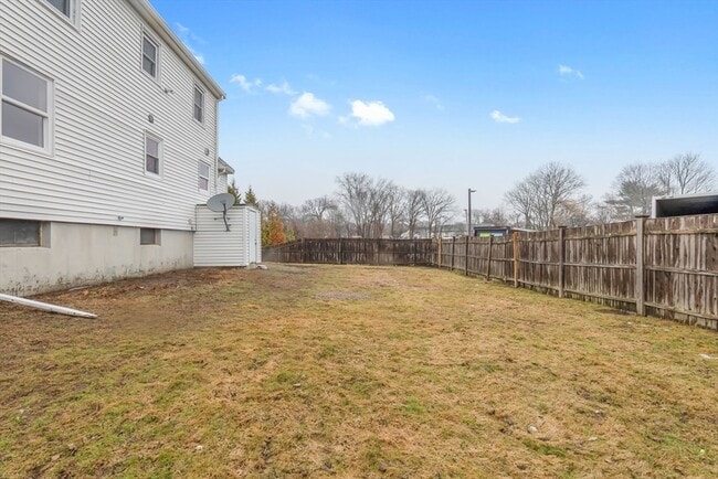 Building Photo - 24 Garden St