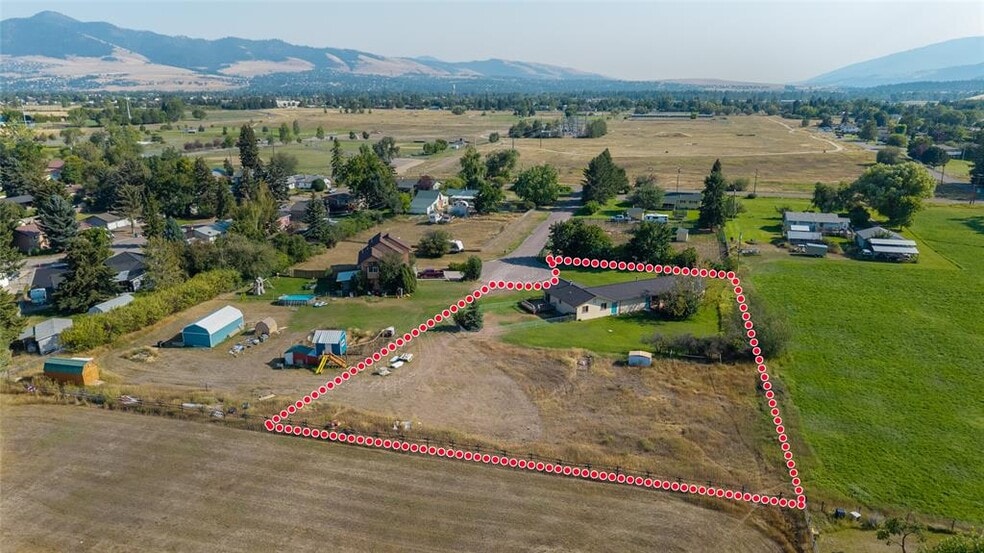 Building Photo - 1120 Tyro Ct