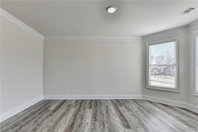 Building Photo - 1721 Silver Crst Wy