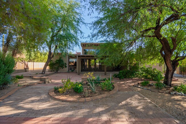 Building Photo - Cave Creek, AZ Rental Listing