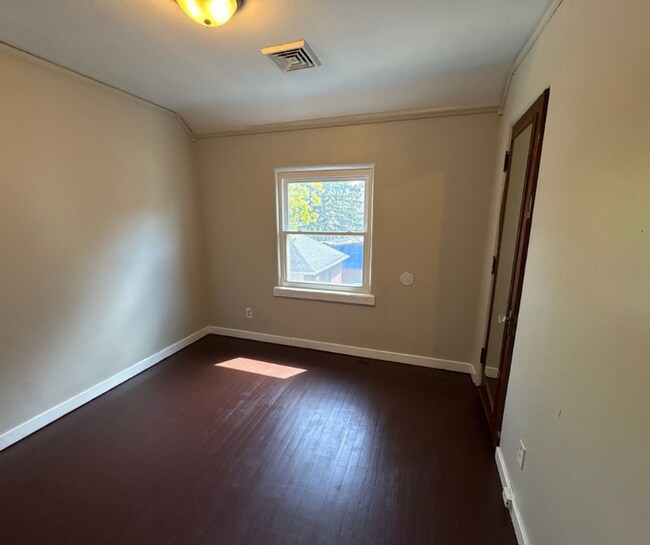 Building Photo - 830 Audrey Pl