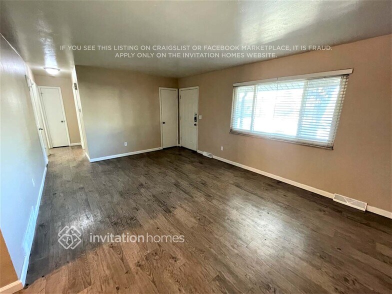 Building Photo - 9174 Lander St