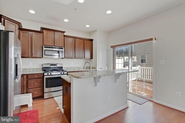 Building Photo - 8570 Crooked Tree Ln