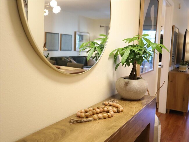 Building Photo - 322 Timber Lake Dr