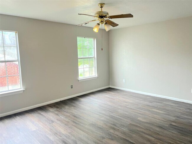 Building Photo - 819 Buckeye Pl