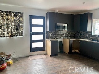 Building Photo - 1713 E Almanac Dr