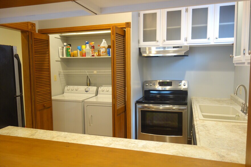 Washer and dryer in the unit. No need to bring your own! - 216 Kentucky