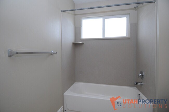 Building Photo - 3755 N Prairie Grass Dr