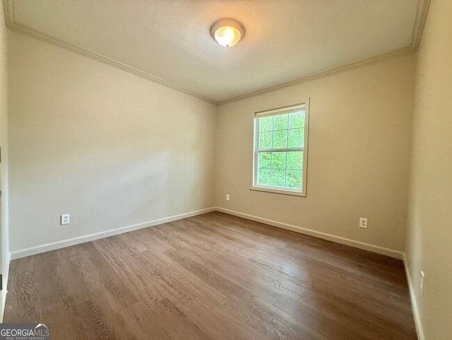 Building Photo - 103 Sycamore Dr