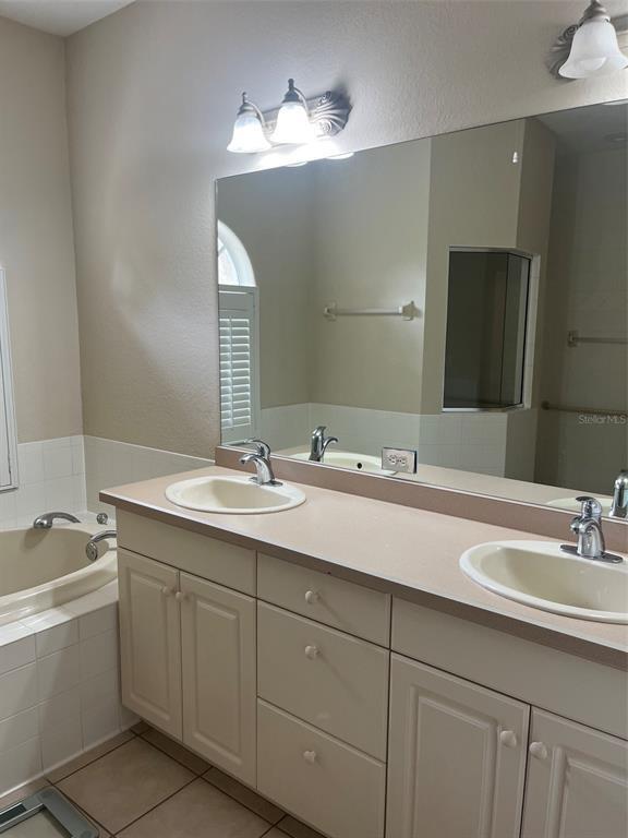 Building Photo - 174 Grand Oak Cir