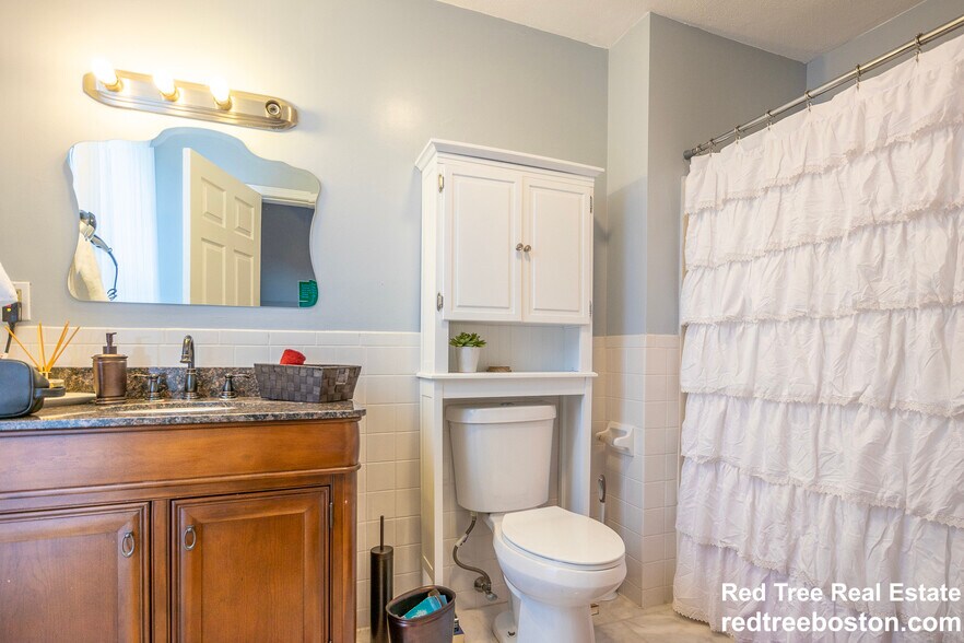 Building Photo - 669 Massachusetts Ave