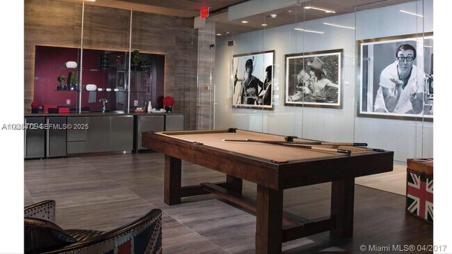 Building Photo - 1080 Brickell Ave