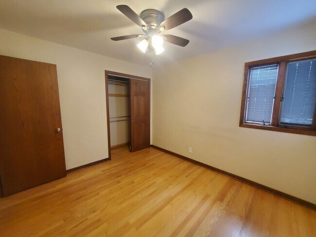 Building Photo - 3 Bedroom Single Family Ranch Home