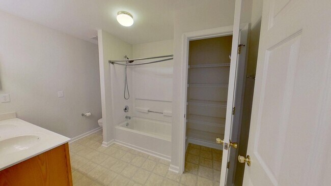 Building Photo - 2611 Ivory Run Way