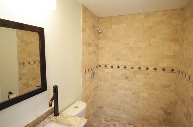 Building Photo - 130 Bro