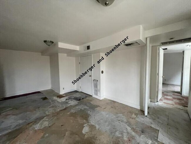 Building Photo - 343 Stewart Street