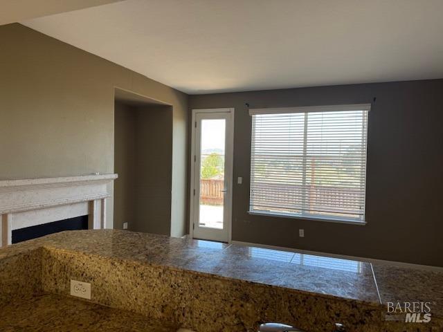 Building Photo - 408 Canyon Ct